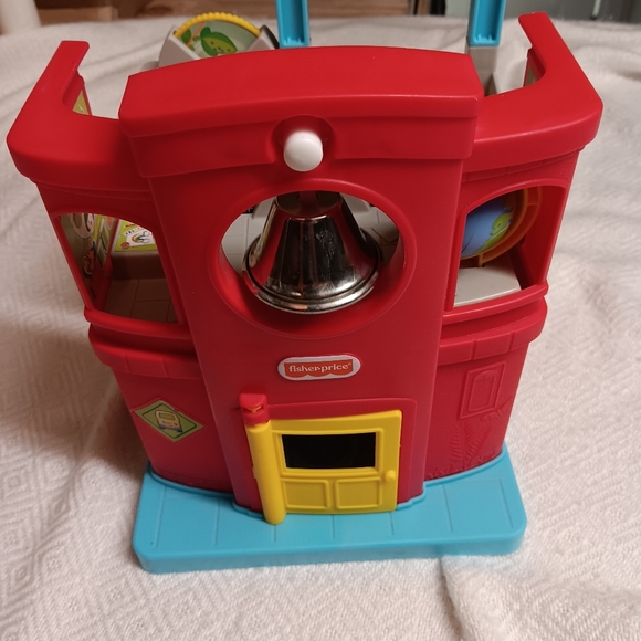 Fisher Price School - Picture 6 of 11